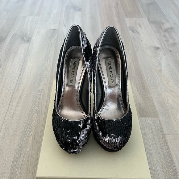 Steve Madden Sequin Platform Pumps - Picture 4 of 6